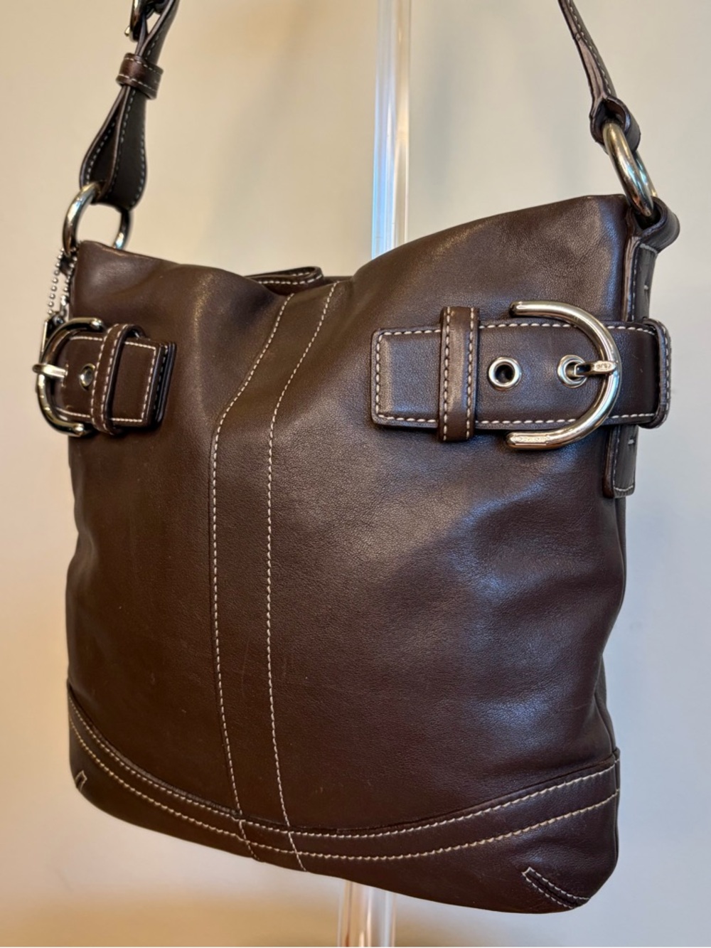 Vintage COACH Soho Slim Duffel Dark Brown Leather Shoulder Purse 1453 EUC - Picture 4 of 17